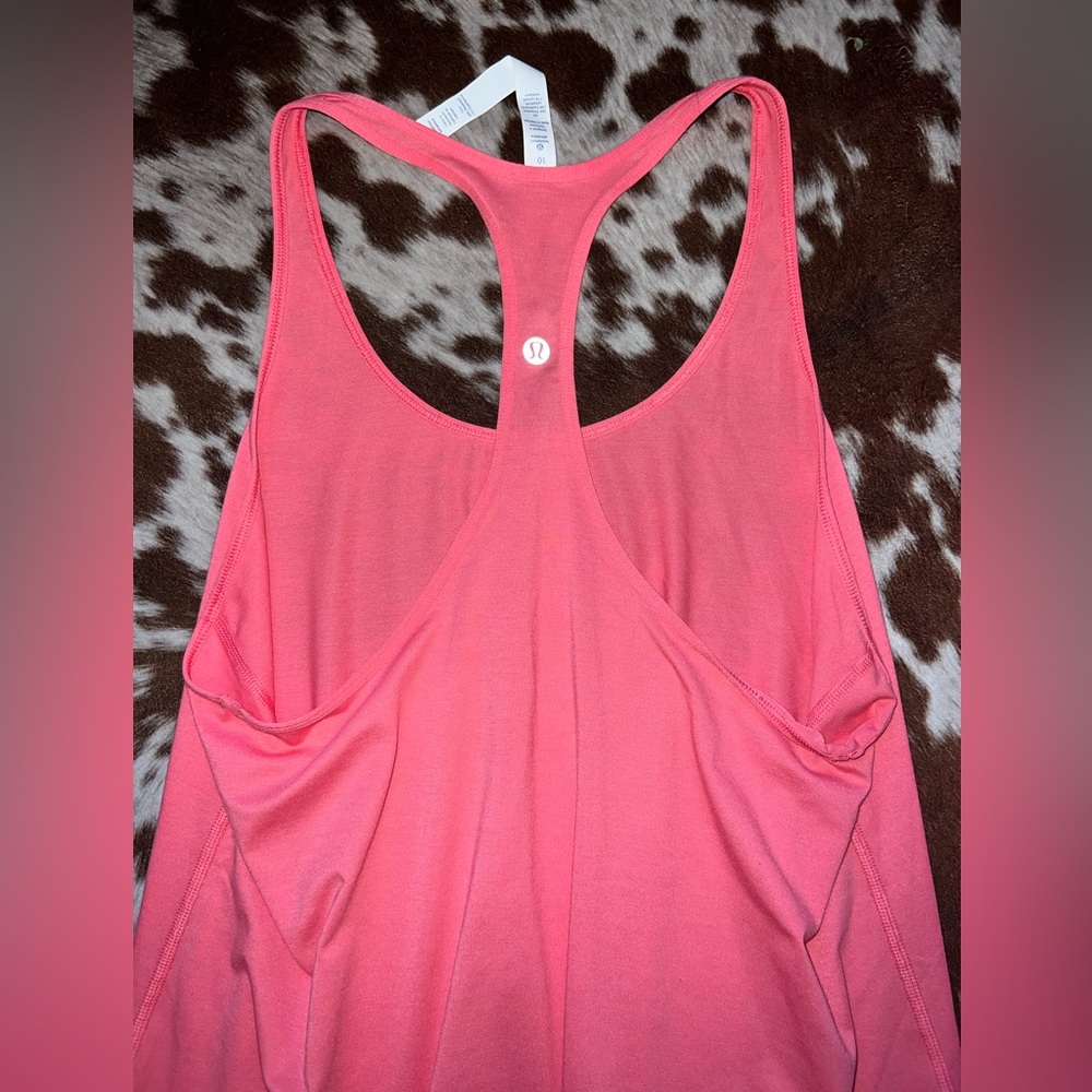 Lululemon tank